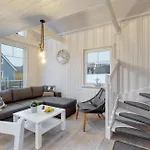 Hus Karibu