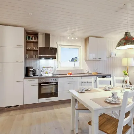 Hus Karibu Holiday home